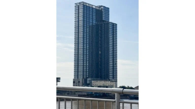 VUE ASTON 外観