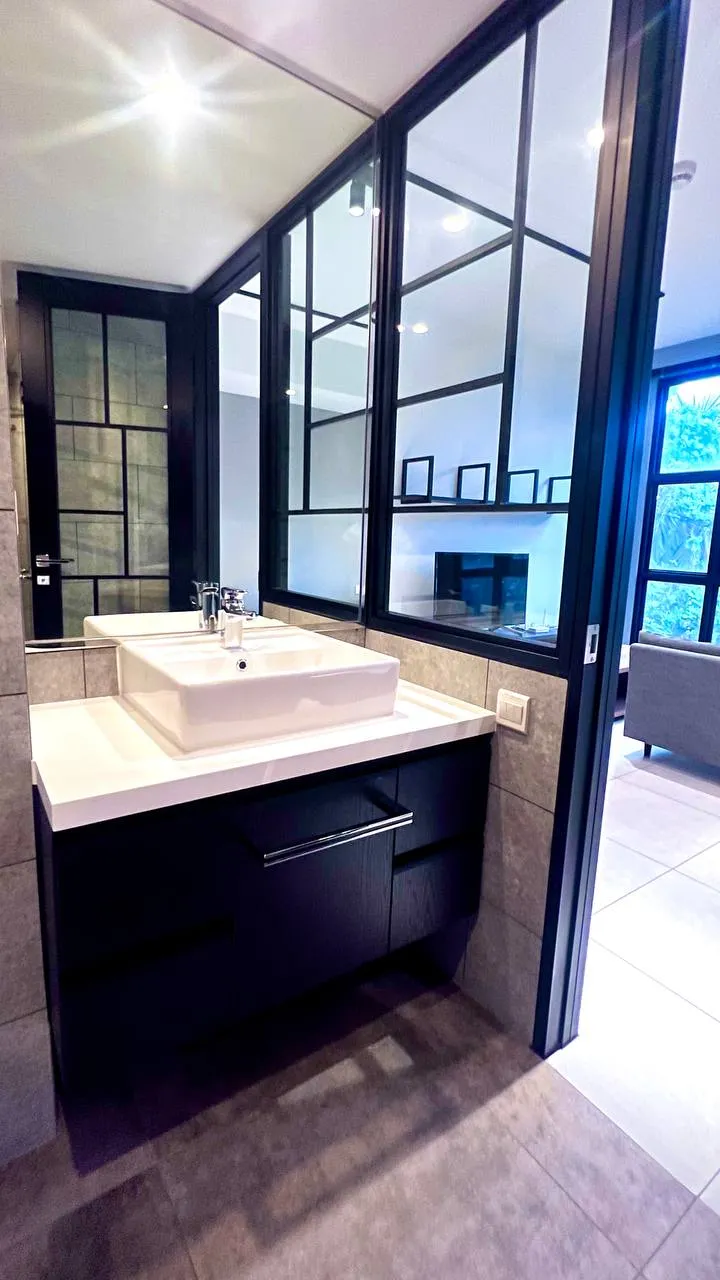 L'attrait BEOUNG KENG KANG 内装